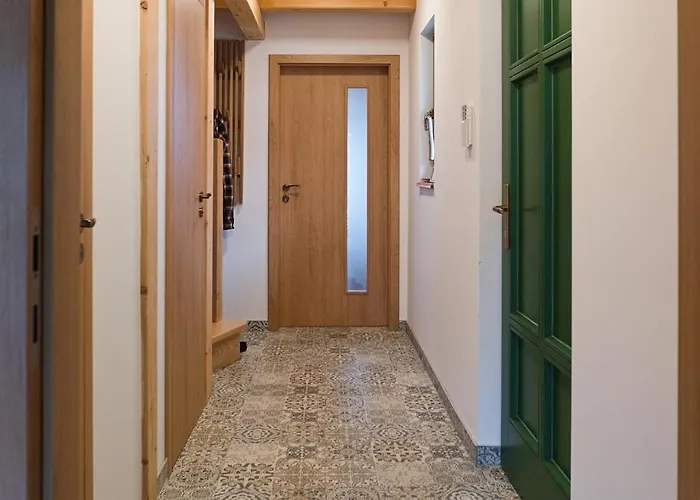 Vinarska Buda Nad Golfem